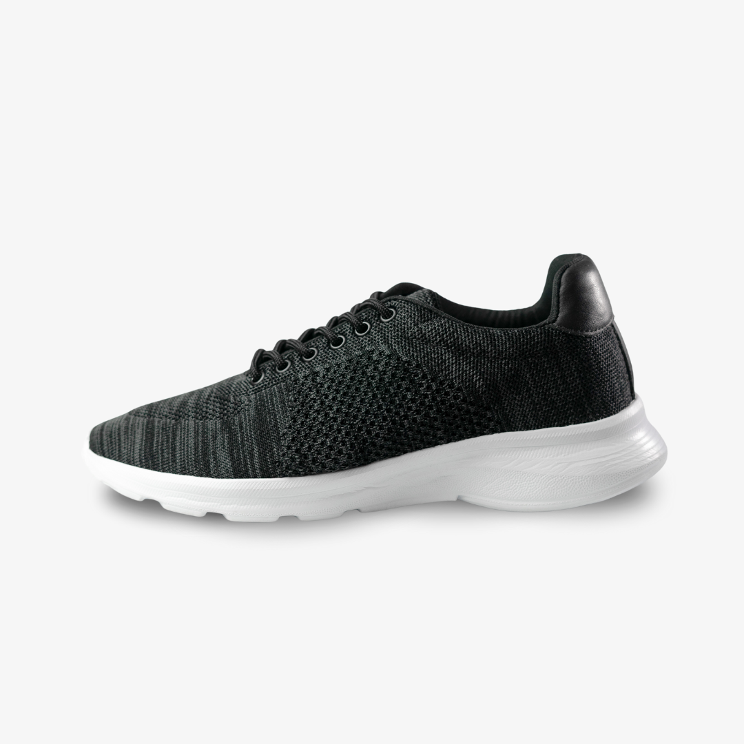 Pegasus Black (2.5" Boost) - DRUØN

Platform Sneakers, shoes that make you taller.
