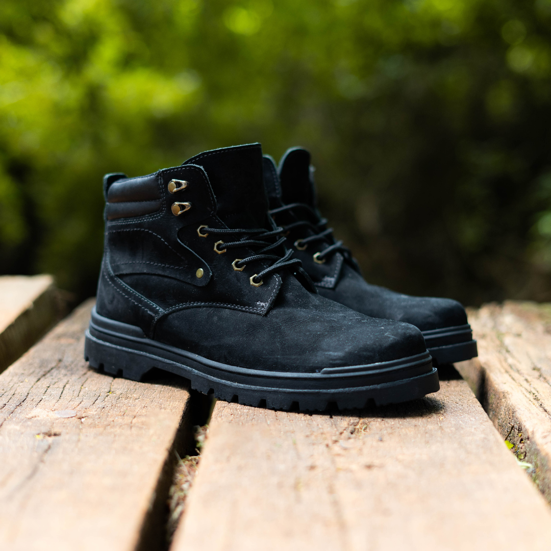Atlas Black Nobuck Leather Boot (2.5" Boost) - DRUØN

Men's Platform Boots.
Black Elevator Boots.